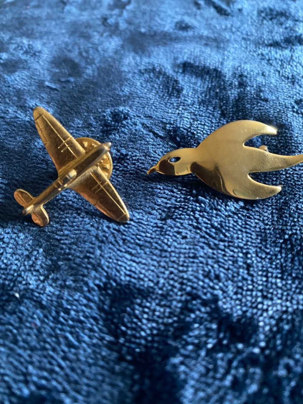 Gold Plane and Bird Pin Set